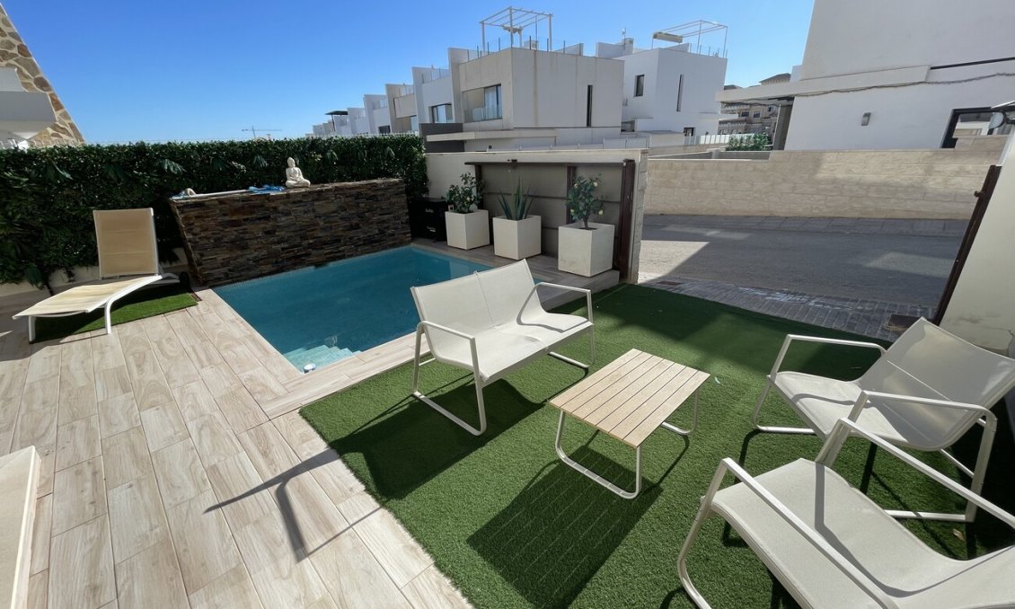 Resale - Semi Detached -
Villamartin