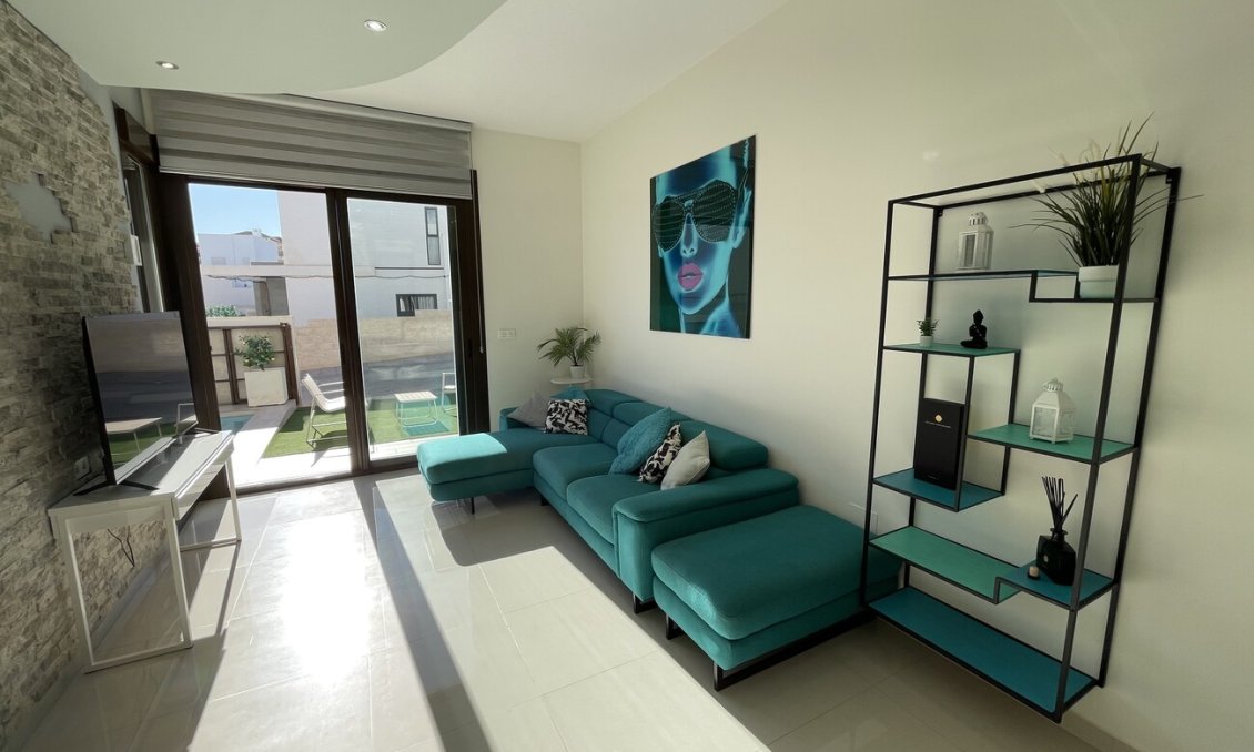 Resale - Semi Detached -
Villamartin