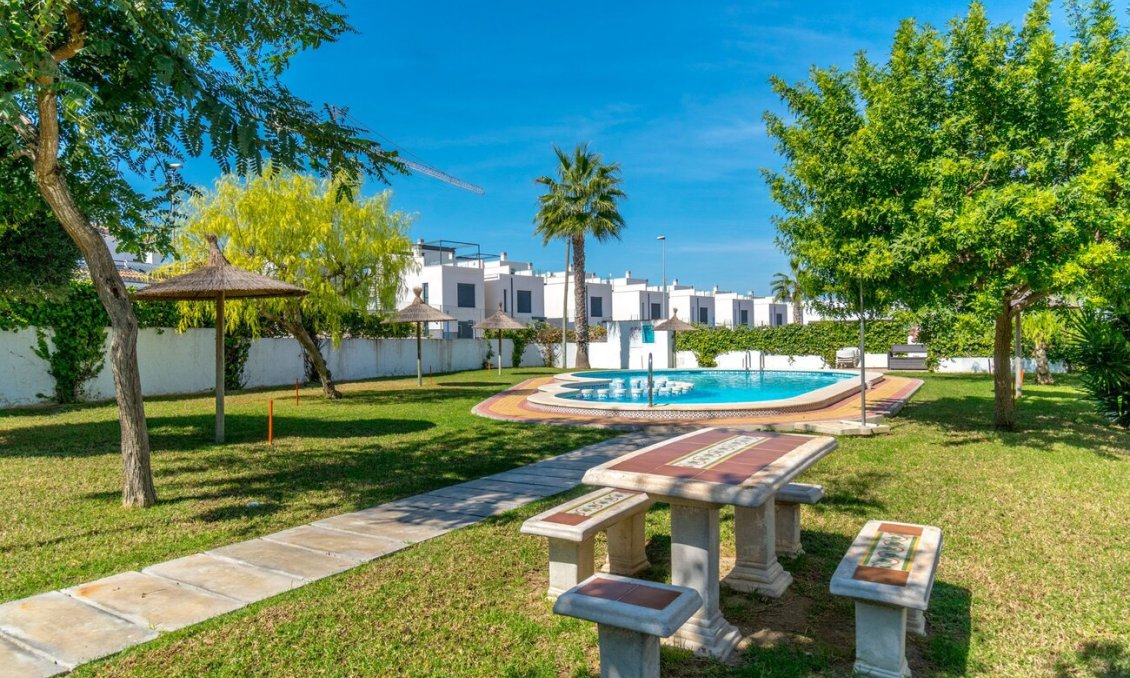 Resale - Semi Detached -
Villamartin