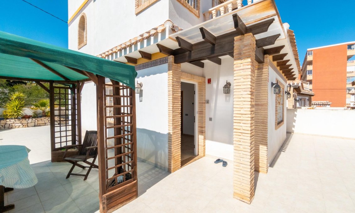 Revânzare - Vilă -
Torrevieja - La Mata