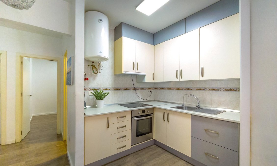 Wiederverkauf - Wohnung -
Torrevieja