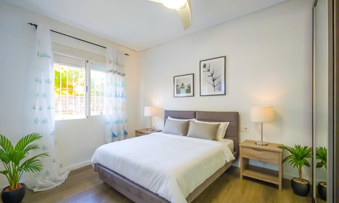 Wiederverkauf - Wohnung -
Torrevieja