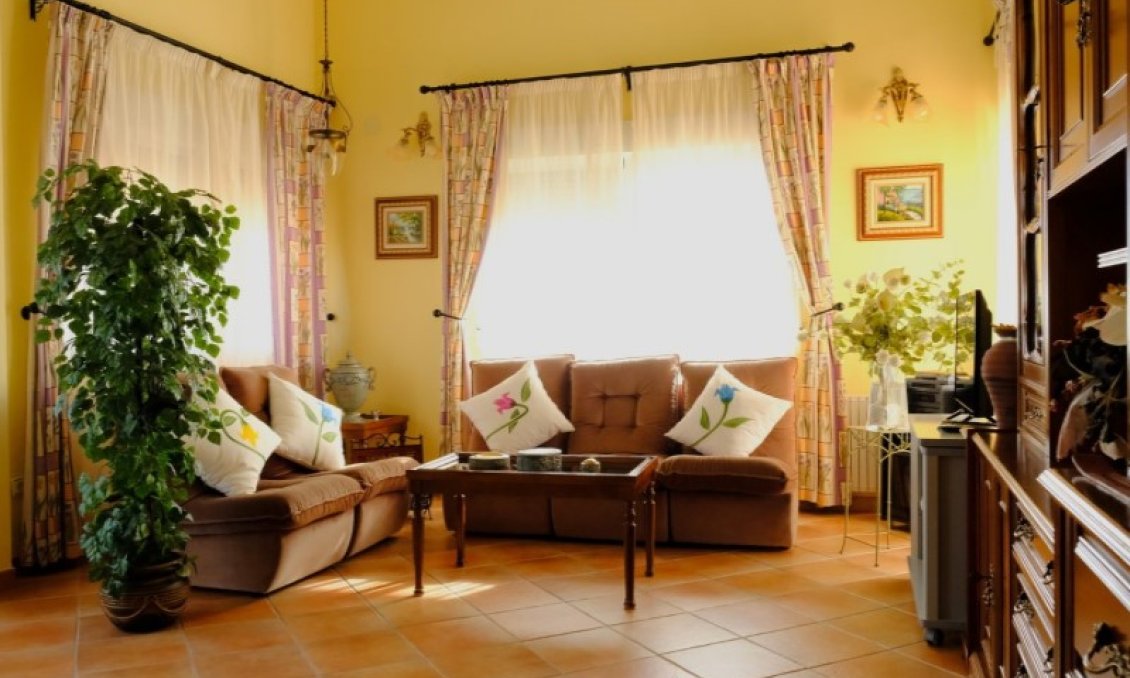 Használt Ingatlanok - Villa -
Orihuela - Inland