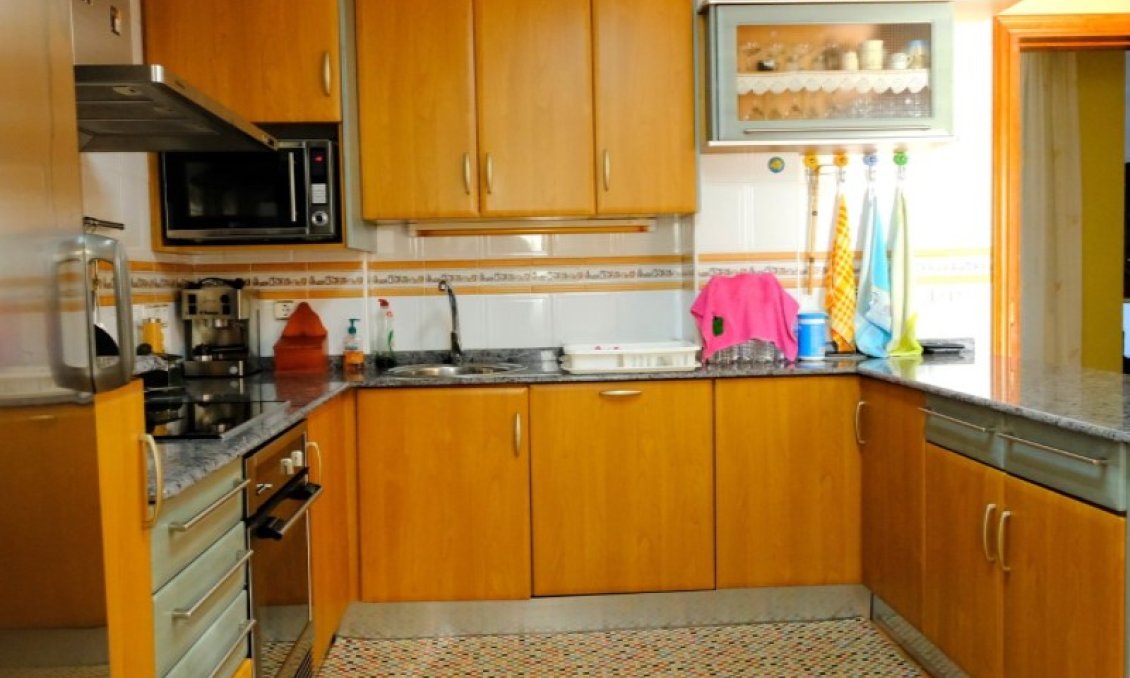 Használt Ingatlanok - Villa -
Orihuela - Inland