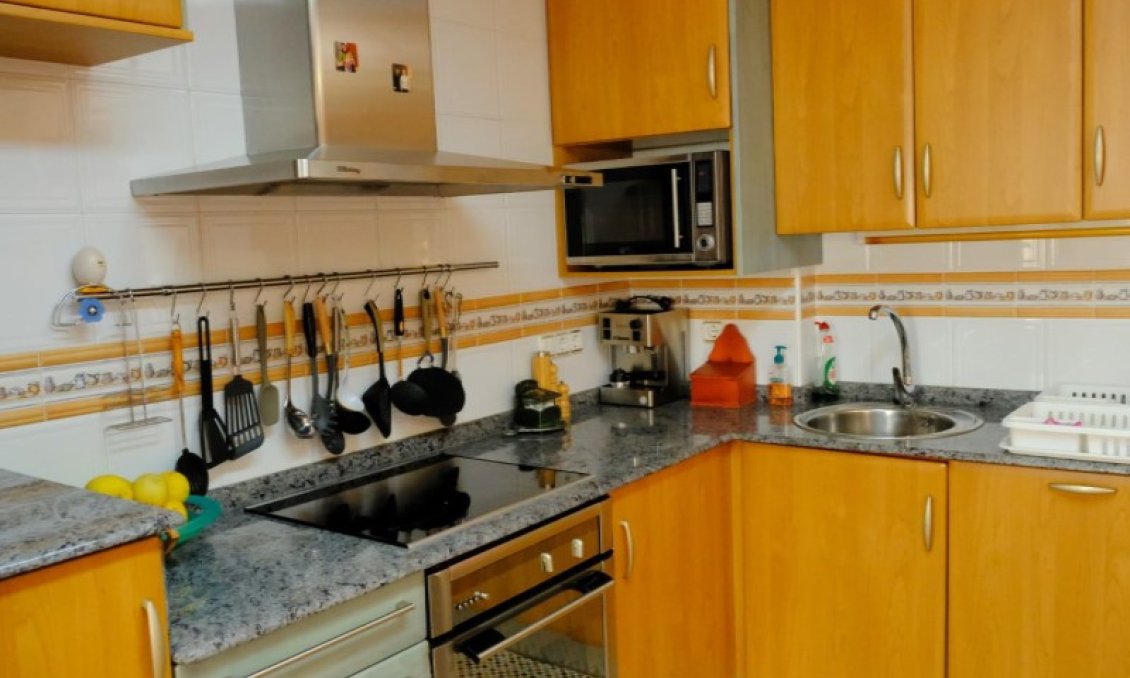 Használt Ingatlanok - Villa -
Orihuela - Inland