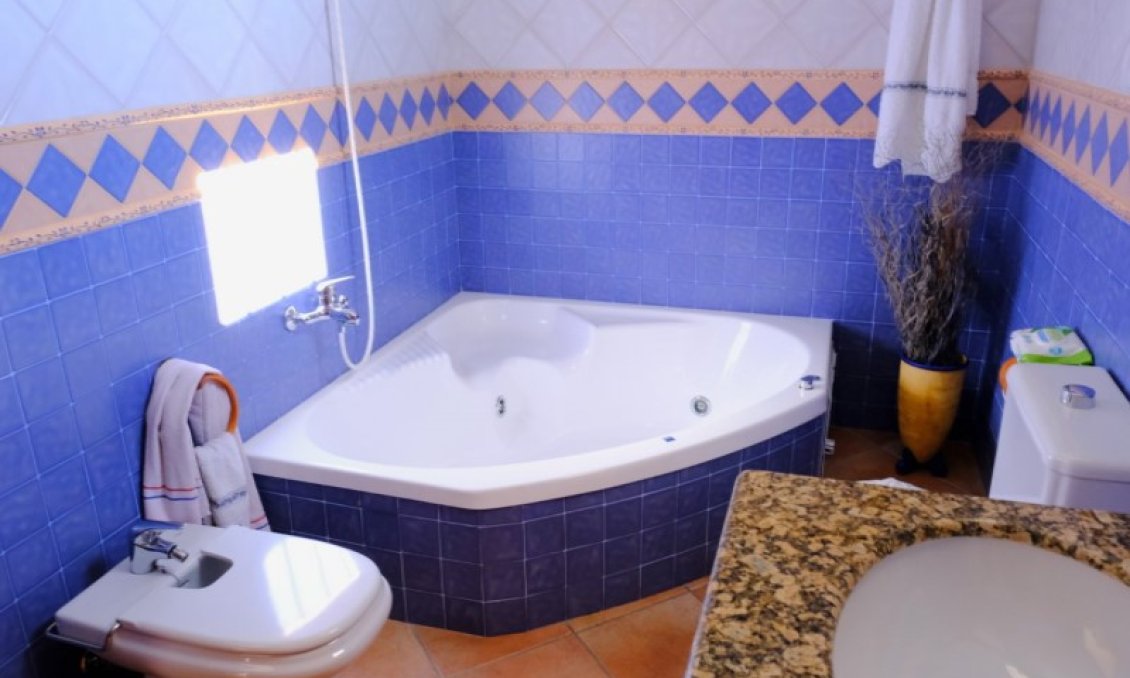 Használt Ingatlanok - Villa -
Orihuela - Inland