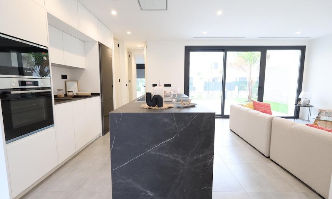 Használt Ingatlanok - Villa -
Los Alcazares - Costa Calida