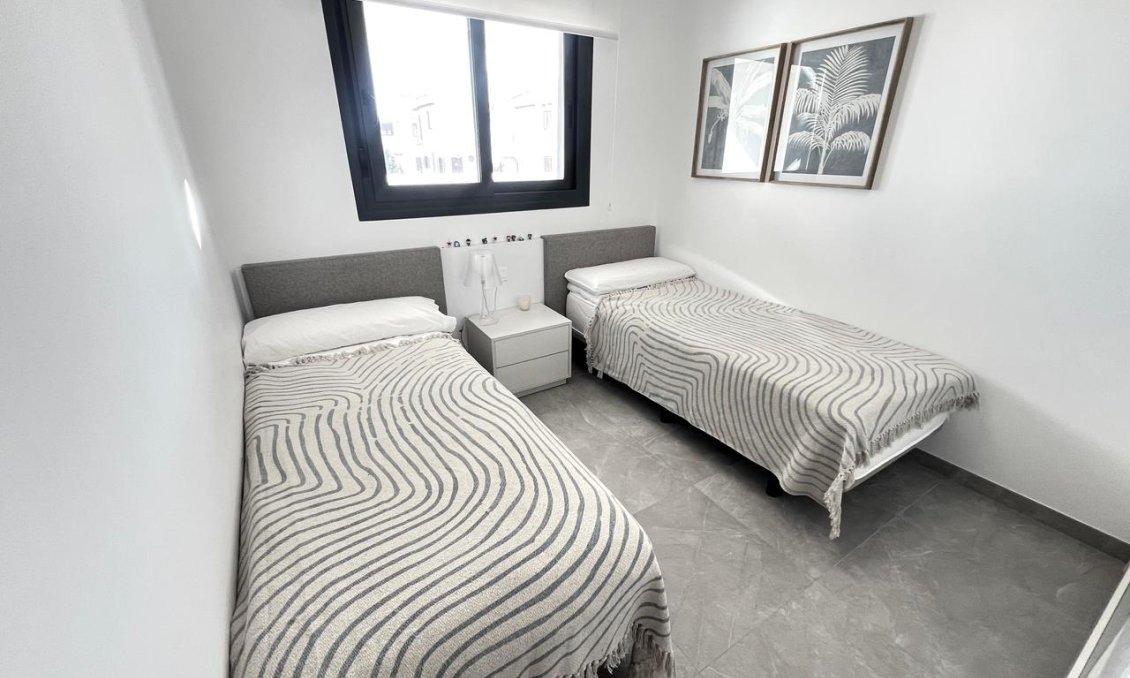 Használt Ingatlanok - Apartman -
Playa Flamenca - Costa Blanca