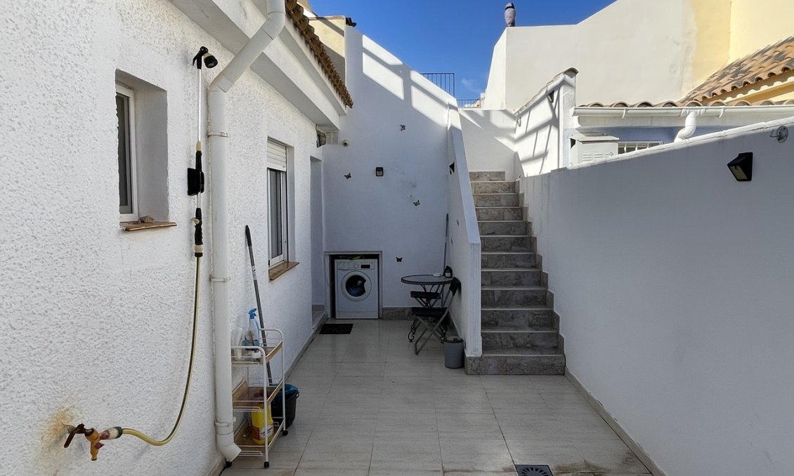 Használt Ingatlanok - Sorház -
Camposol - Inland