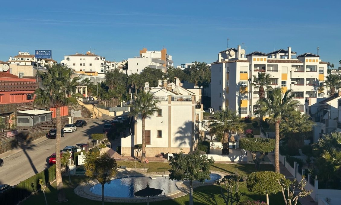 Használt Ingatlanok - Apartman -
Campoamor - Costa Blanca