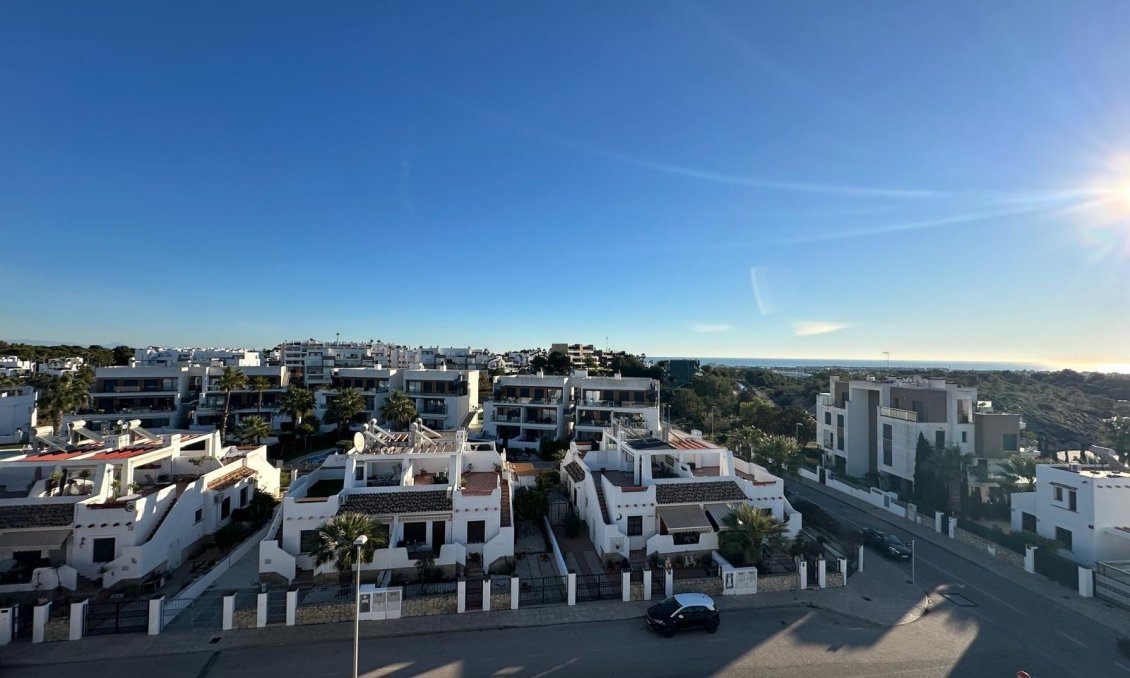 Használt Ingatlanok - Apartman -
Campoamor - Costa Blanca