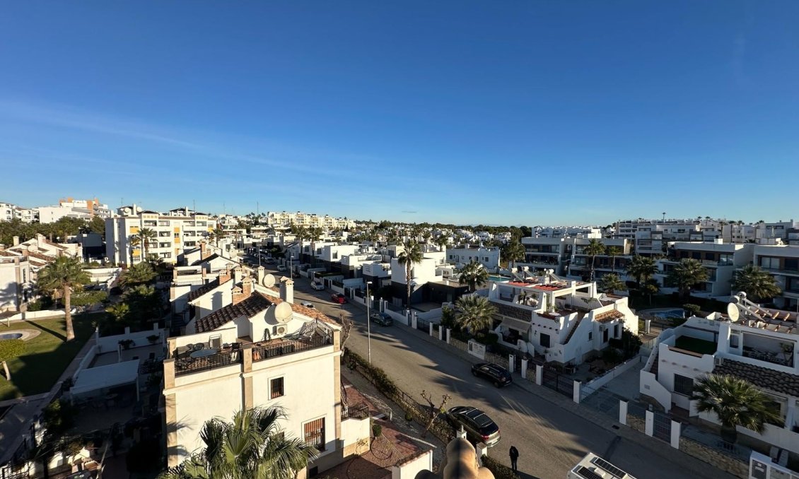 Használt Ingatlanok - Apartman -
Campoamor - Costa Blanca