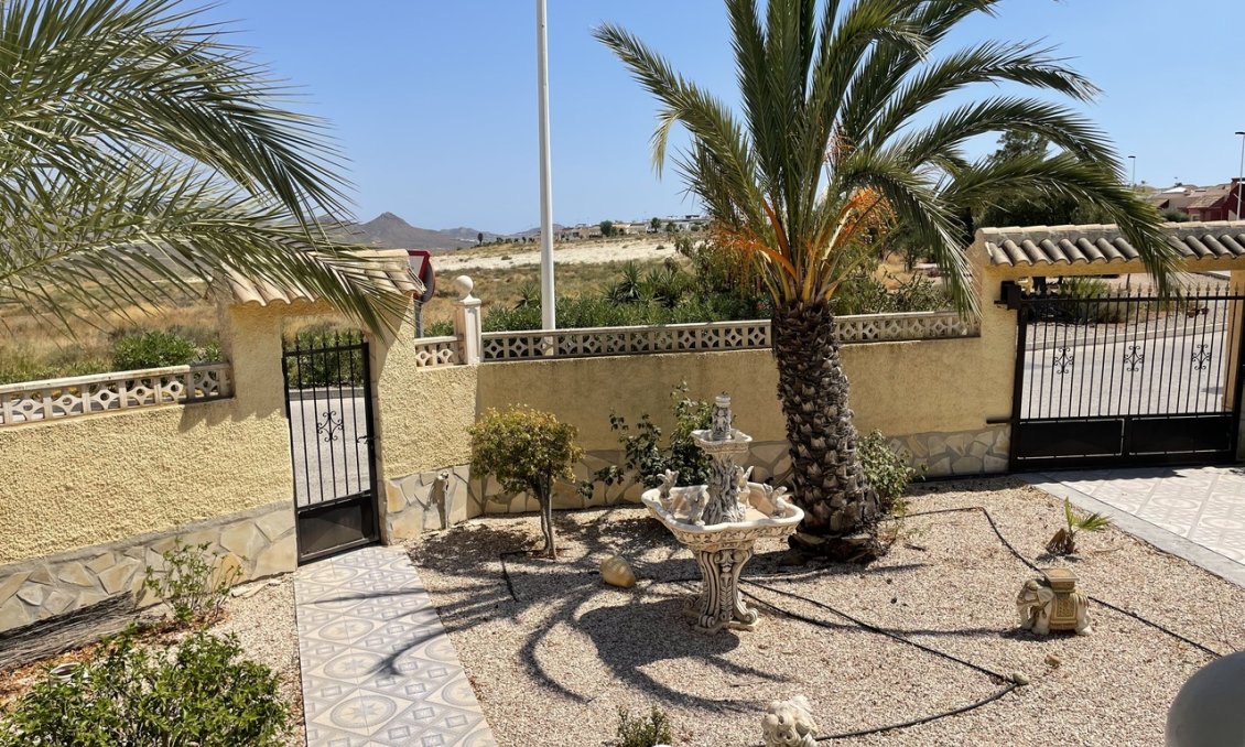 Használt Ingatlanok - Villa -
Camposol - Inland