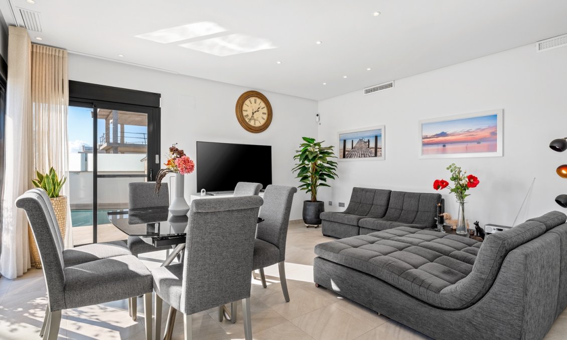 Használt Ingatlanok - Villa -
Los Alcazares - Costa Calida