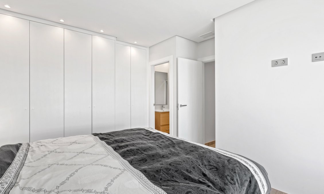 Használt Ingatlanok - Villa -
Los Alcazares - Costa Calida