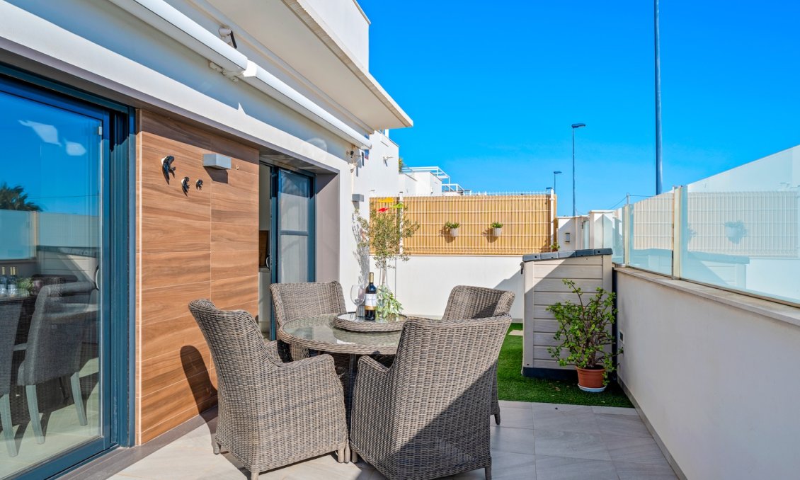 Használt Ingatlanok - Villa -
Los Alcazares - Costa Calida