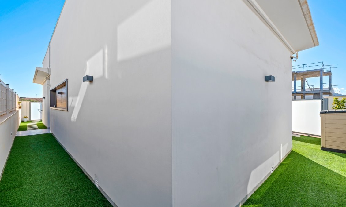 Használt Ingatlanok - Villa -
Los Alcazares - Costa Calida