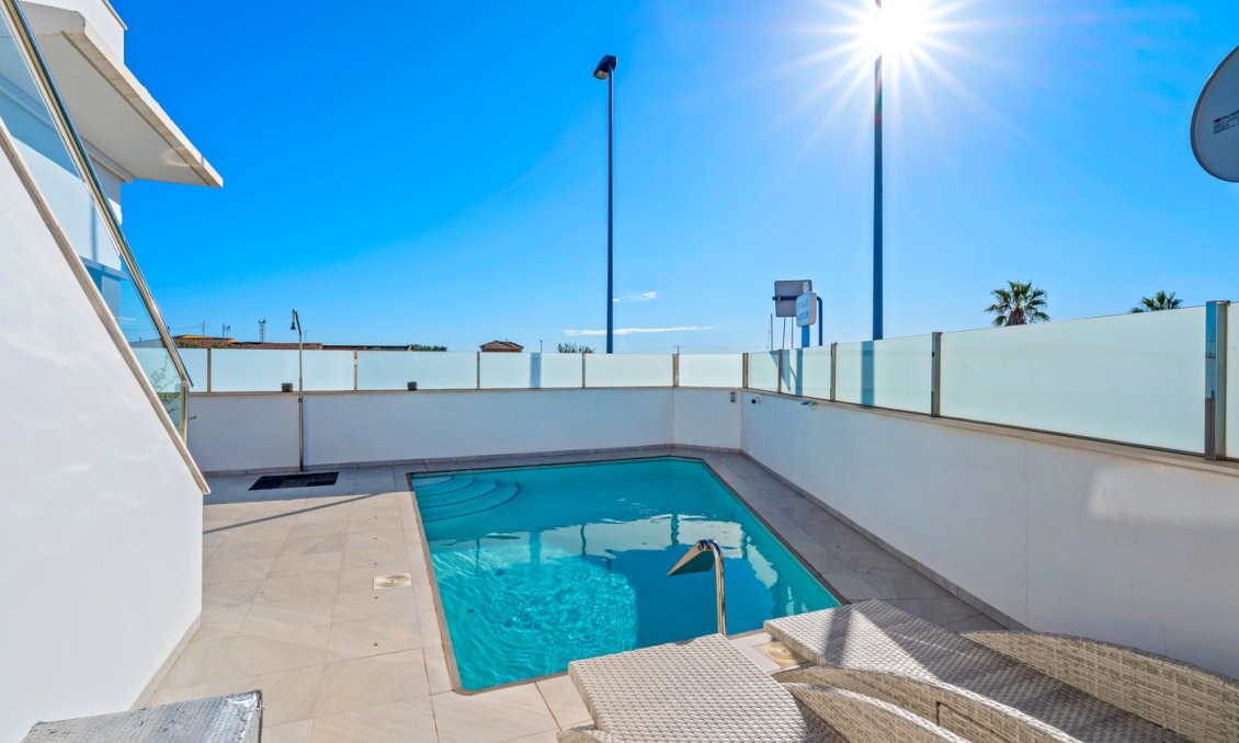 Használt Ingatlanok - Villa -
Los Alcazares - Costa Calida