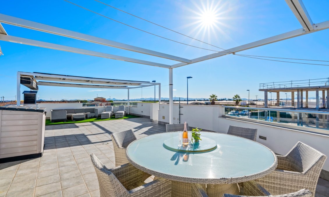 Használt Ingatlanok - Villa -
Los Alcazares - Costa Calida