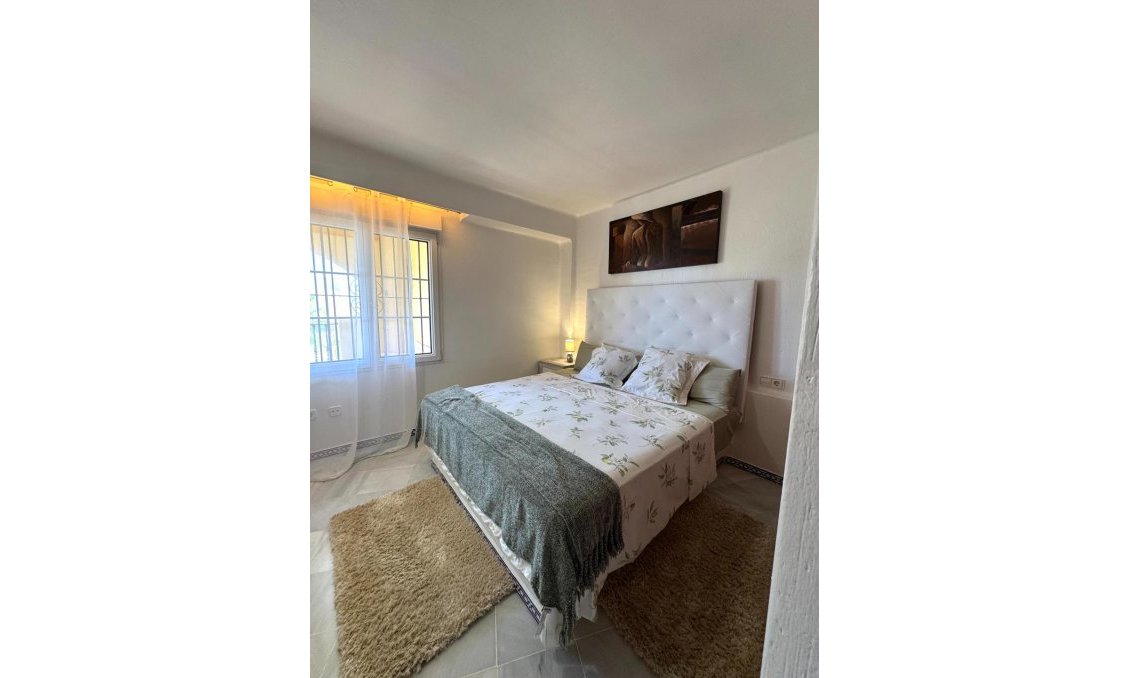 Használt Ingatlanok - Tetőtéri lakás -
Torrevieja - Los Frutales