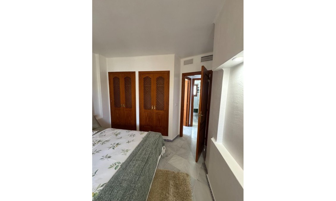 Használt Ingatlanok - Tetőtéri lakás -
Torrevieja - Los Frutales