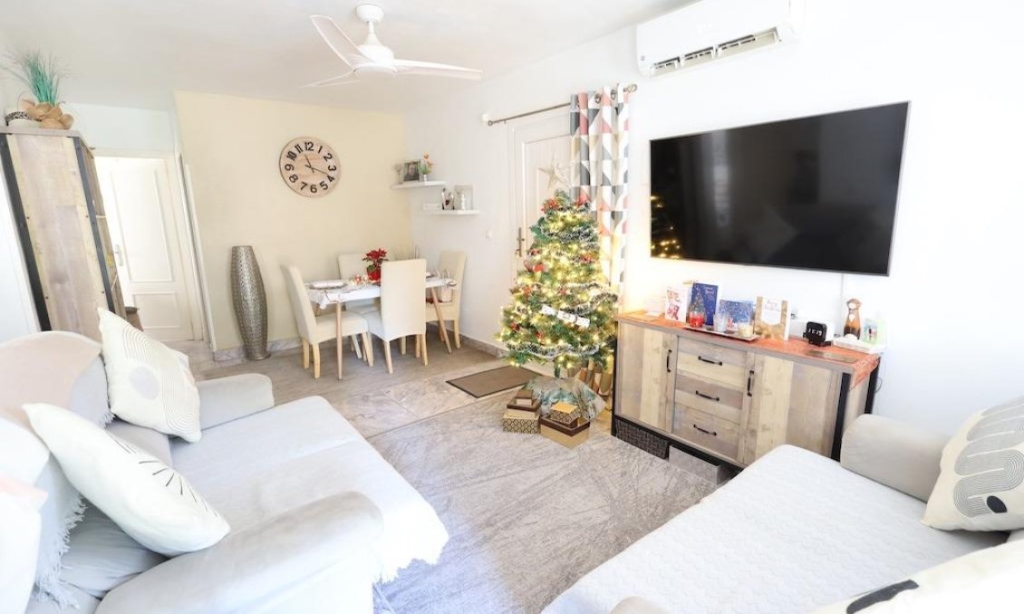 Használt Ingatlanok - Bungaló -
Torrevieja - Costa Blanca