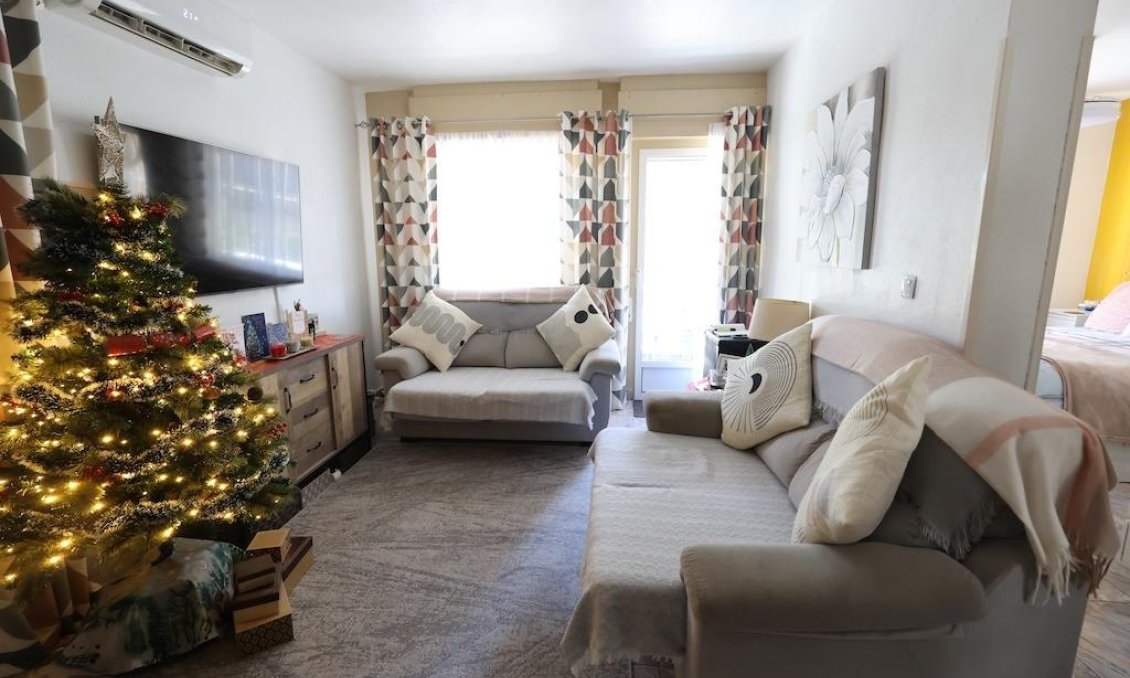 Használt Ingatlanok - Bungaló -
Torrevieja - Costa Blanca