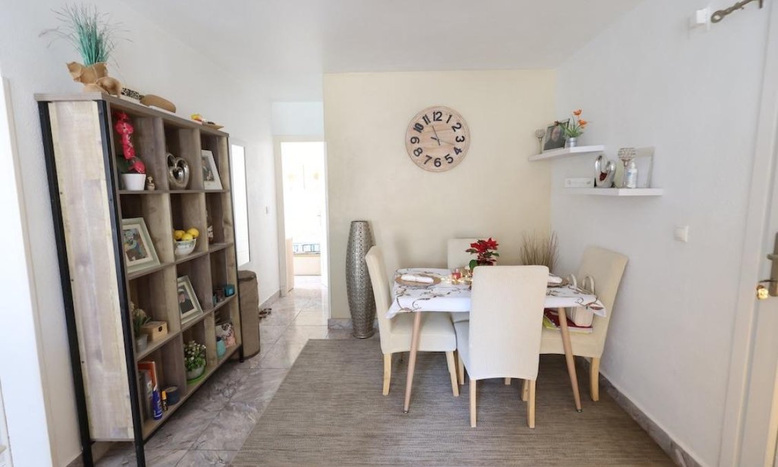 Használt Ingatlanok - Bungaló -
Torrevieja - Costa Blanca