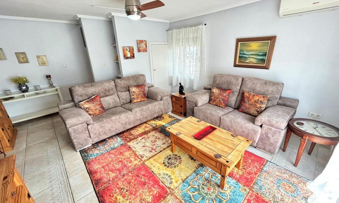 Használt Ingatlanok - Sorház -
Villamartin - Costa Blanca