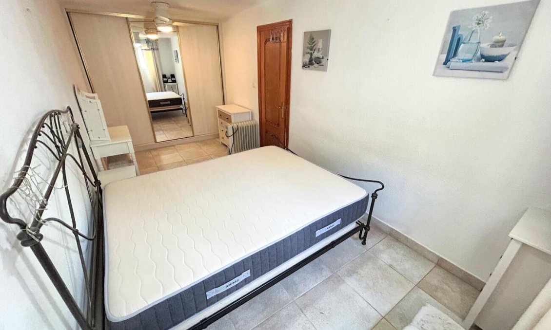 Használt Ingatlanok - Sorház -
Villamartin - Costa Blanca