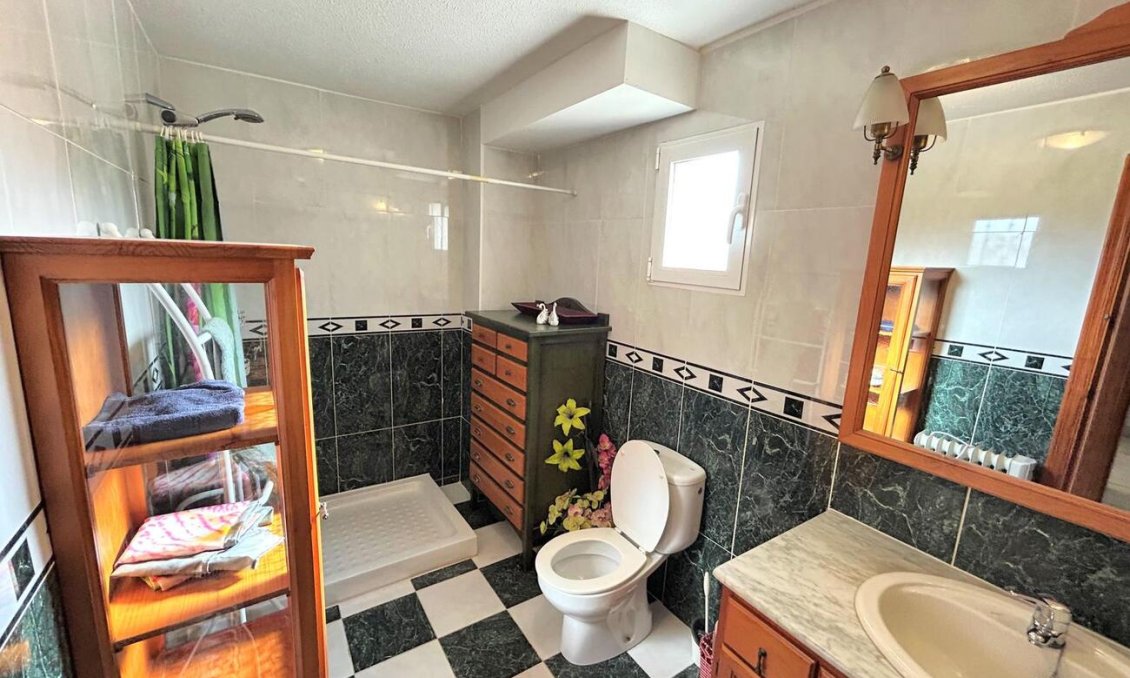 Használt Ingatlanok - Sorház -
Villamartin - Costa Blanca