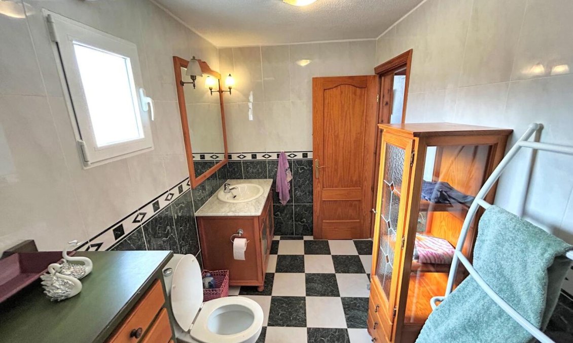 Használt Ingatlanok - Sorház -
Villamartin - Costa Blanca