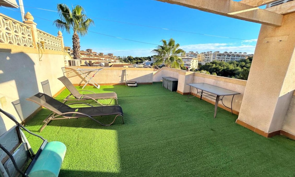 Használt Ingatlanok - Sorház -
Villamartin - Costa Blanca