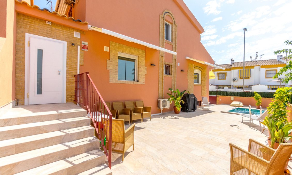 Resale - Villa -
Torre de la Horadada - Costa Blanca