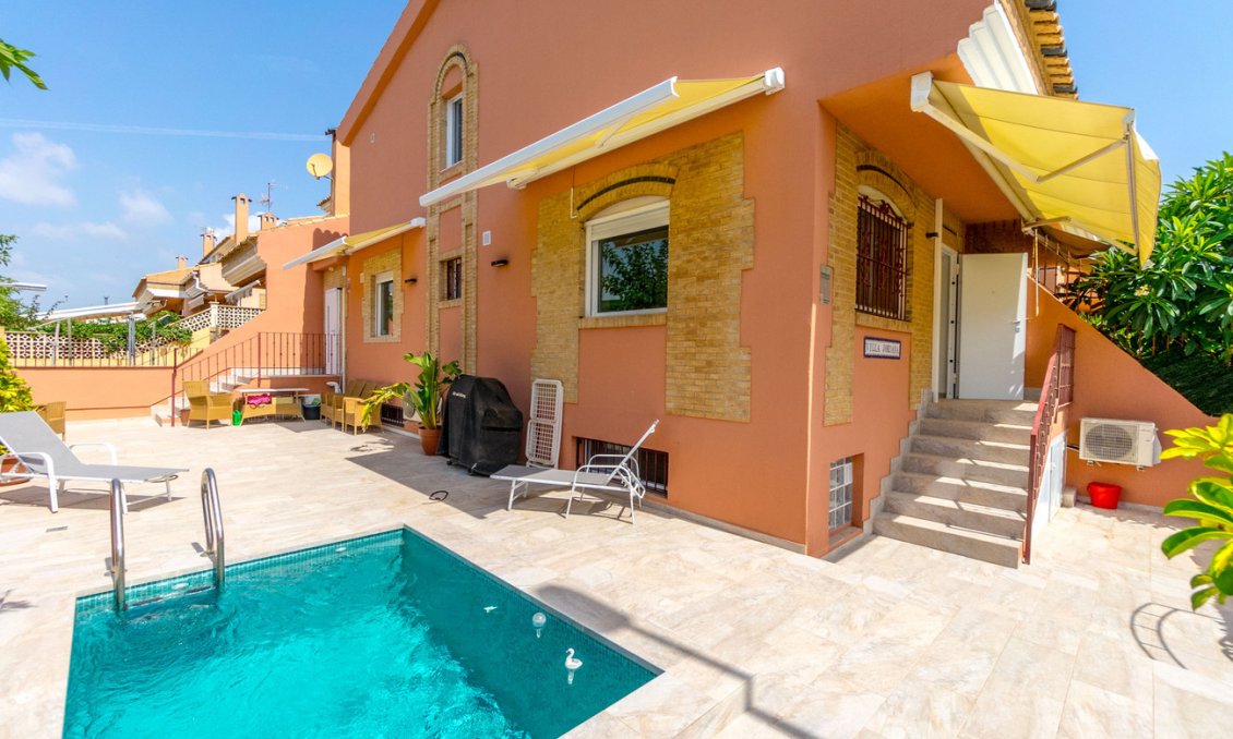 Resale - Villa -
Torre de la Horadada - Costa Blanca