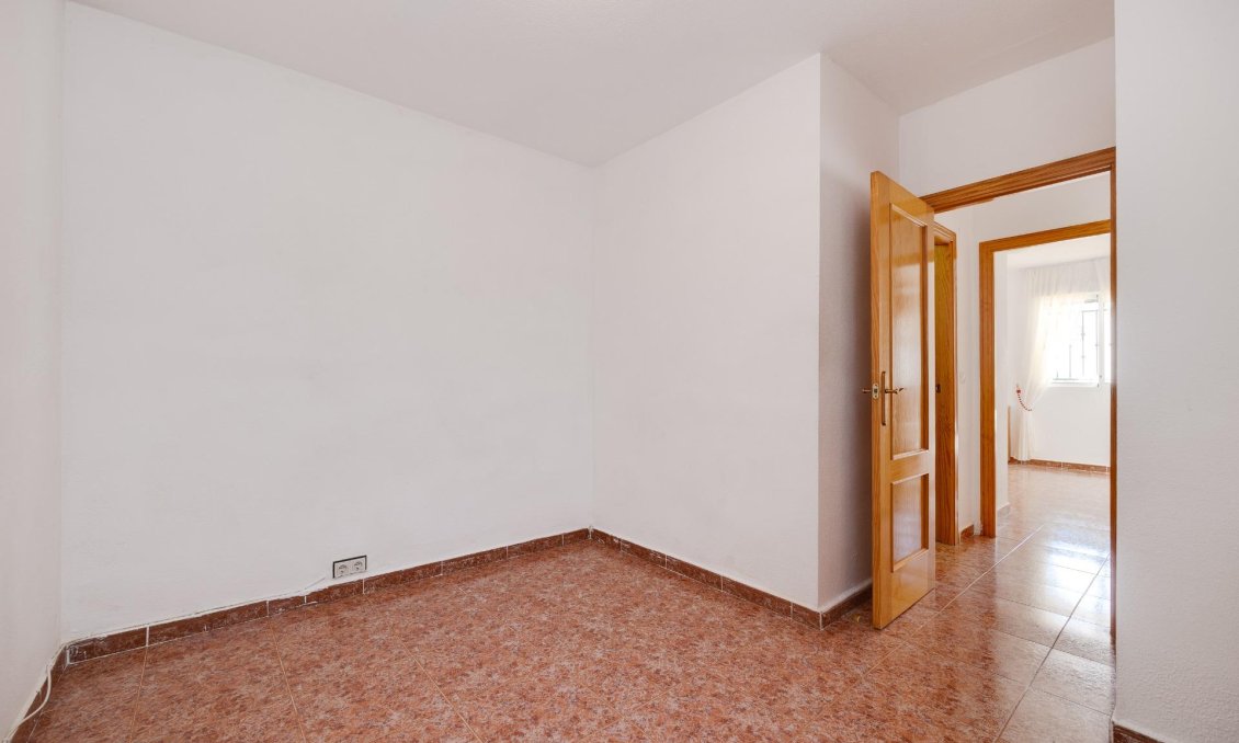 Revânzare - Bungalou -
Orihuela - Desamparados-hurchillo-torremendo