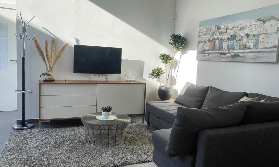 Használt Ingatlanok - Villa -
Villamartin - Costa Blanca