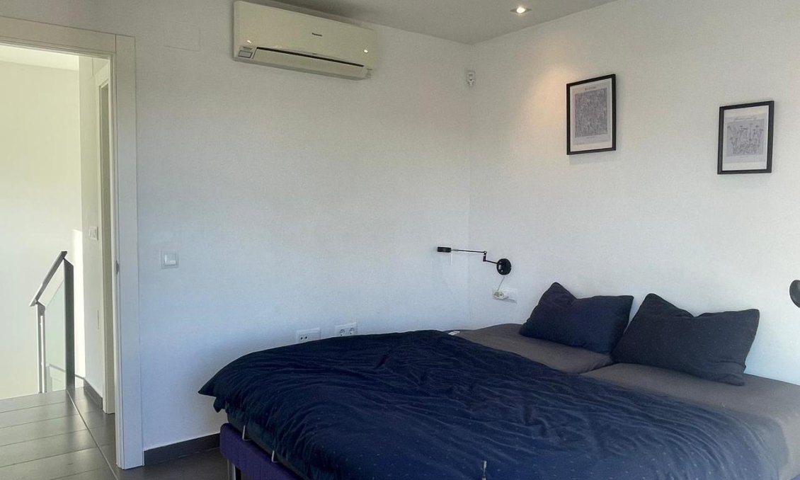 Használt Ingatlanok - Villa -
Villamartin - Costa Blanca