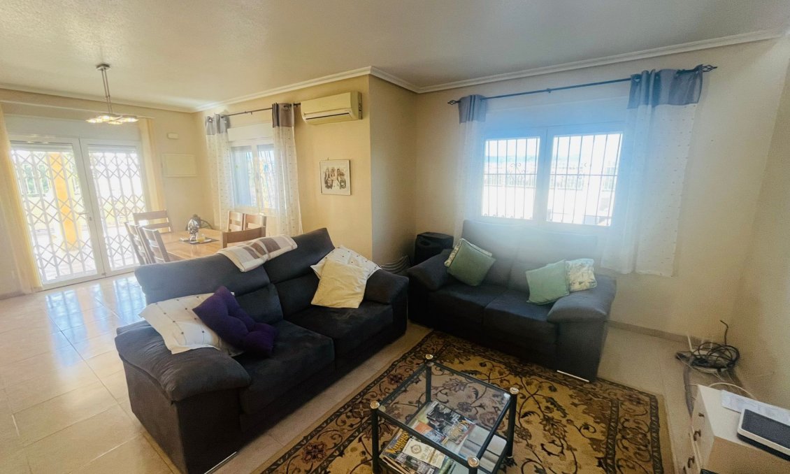 Használt Ingatlanok - Villa -
Gea Y Truyols - Inland