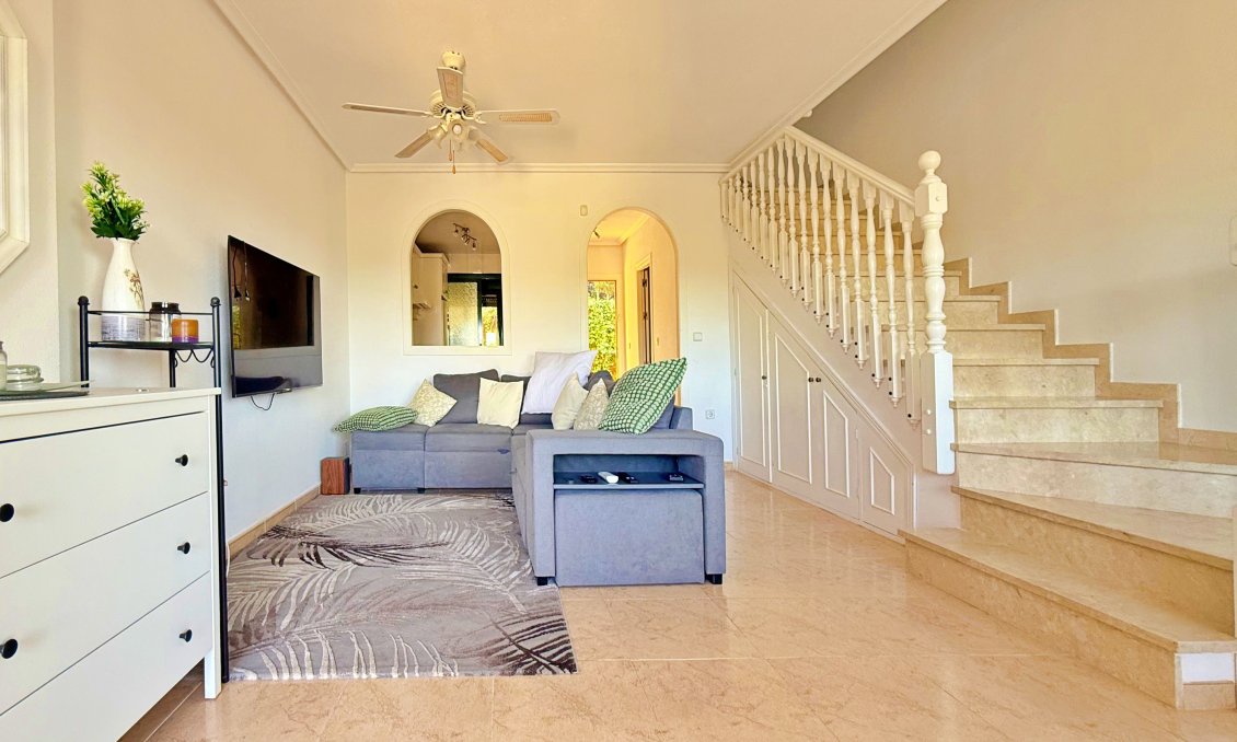 Használt Ingatlanok - Sorház -
Orihuela - Inland