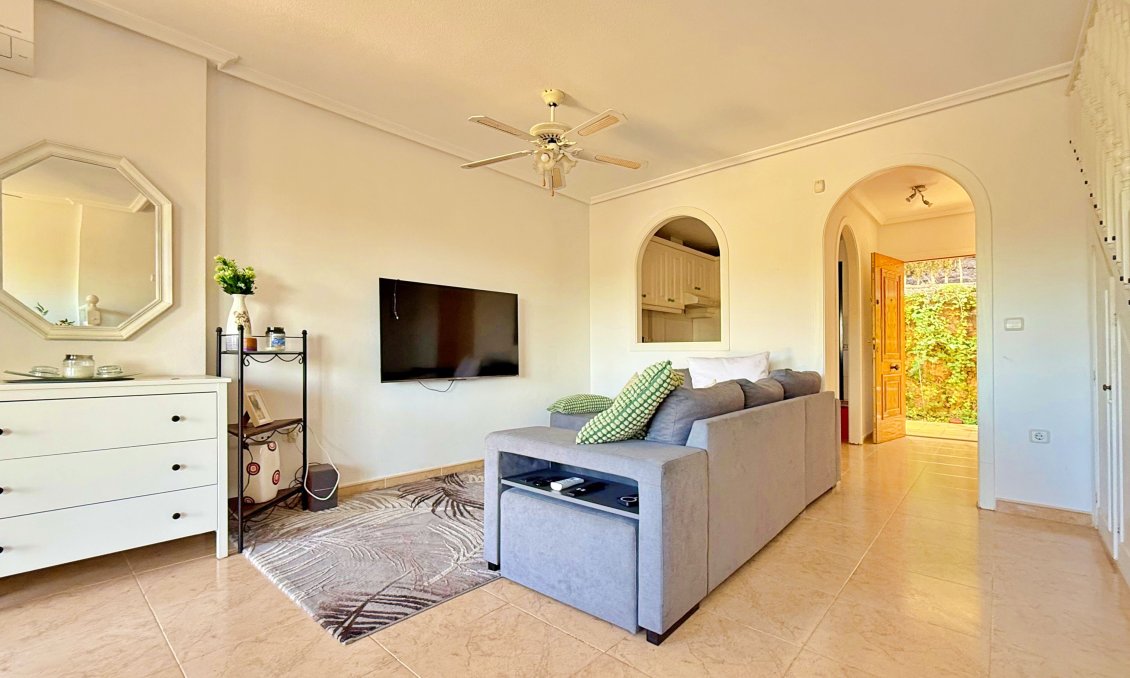 Használt Ingatlanok - Sorház -
Orihuela - Inland