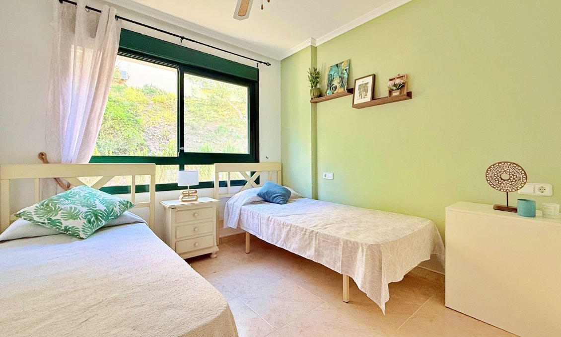 Használt Ingatlanok - Sorház -
Orihuela - Inland