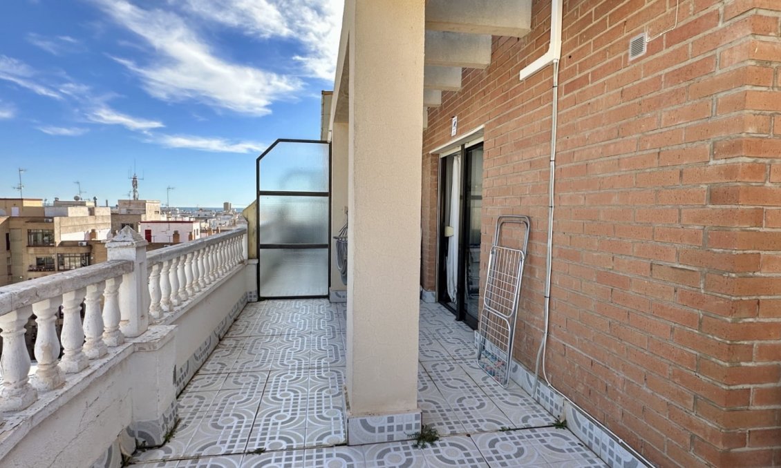 Használt Ingatlanok - Apartman -
Torrevieja - Costa Blanca