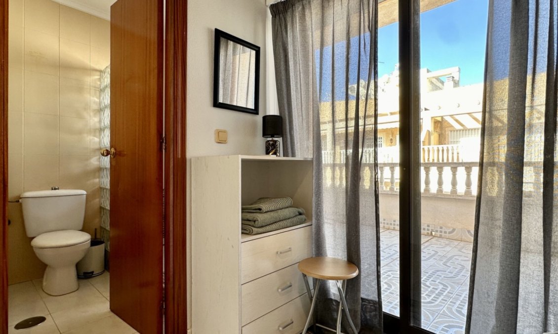 Használt Ingatlanok - Apartman -
Torrevieja - Costa Blanca