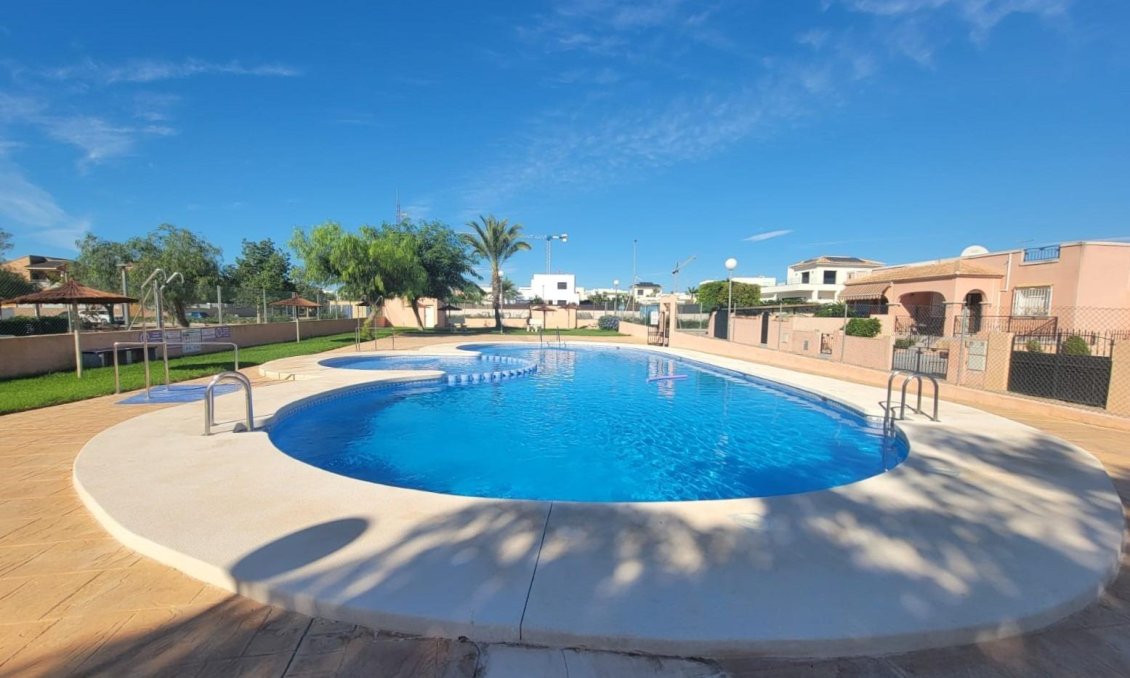 Resale - Town House -
Los Montesinos - Los Montesinos - Urb. La Herrada