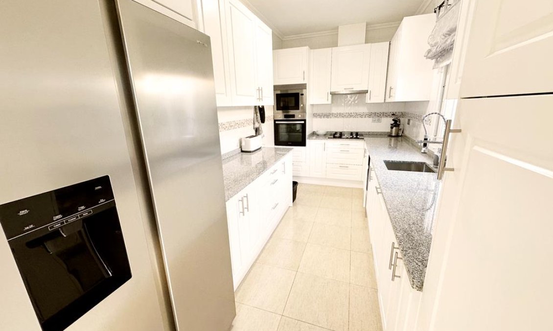 Használt Ingatlanok - Villa -
Lo Santiago - Inland