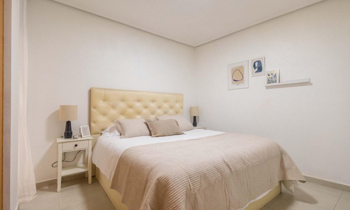 Használt Ingatlanok - Apartman -
Torrevieja - Centrum