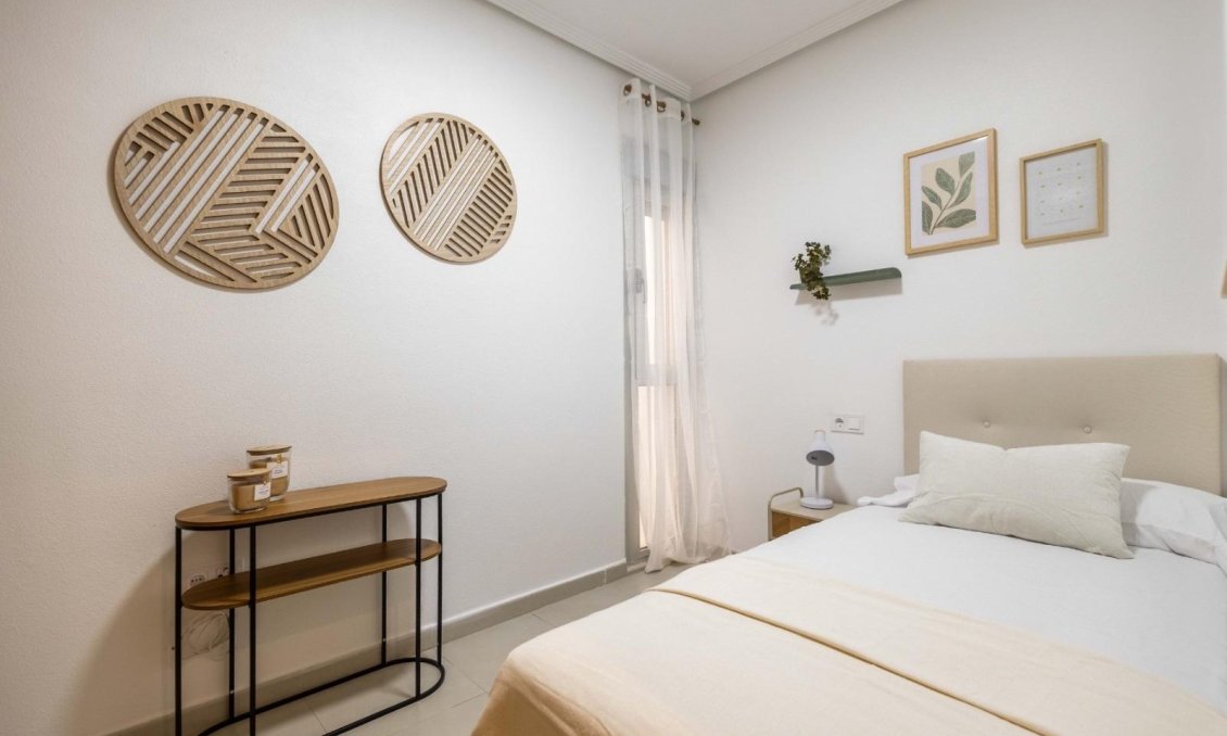 Használt Ingatlanok - Apartman -
Torrevieja - Centrum