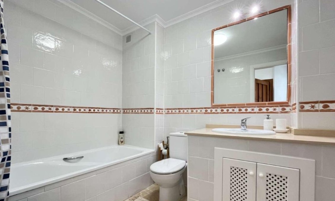 Használt Ingatlanok - Apartman -
Playa Flamenca - Costa Blanca