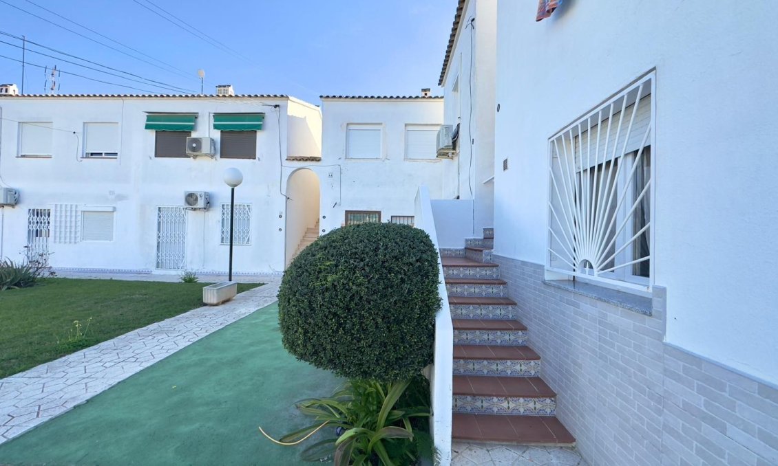 Használt Ingatlanok - Bungaló -
Orihuela Costa - Cabo Roig